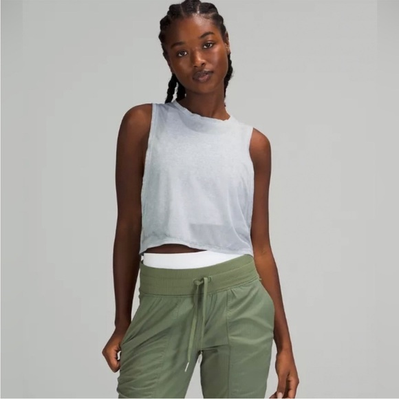 lululemon athletica Tops - Lululemon NWOT Muscle Love Crop Tank Tough Grey Size 6